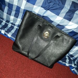 Michael Kors tote